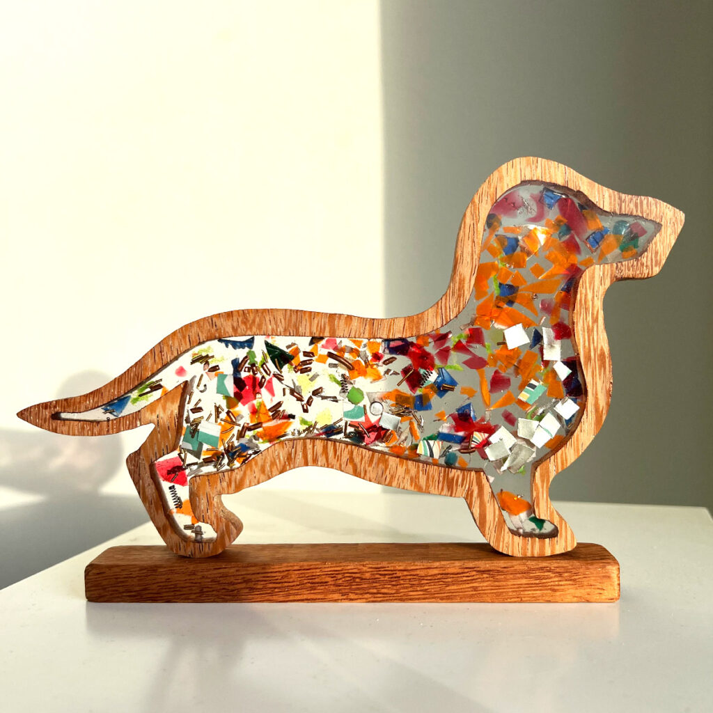Le Petit Chien teckel van epoxy