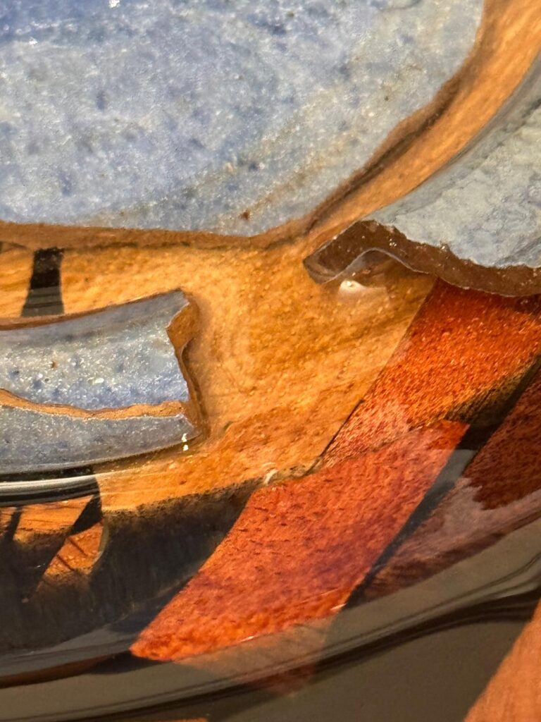 Detail shot van de epoxy in de schaal